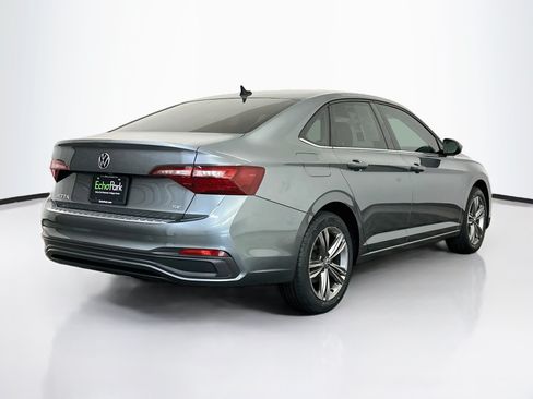 Used 2022 Volkswagen Jetta SE FWD image 9