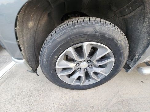 Used 2019 Chevrolet Silverado 1500 LT w/ Texas Edition image 9