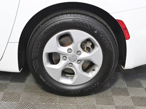 Used 2017 Chrysler Pacifica Touring-L Plus FWD image 21