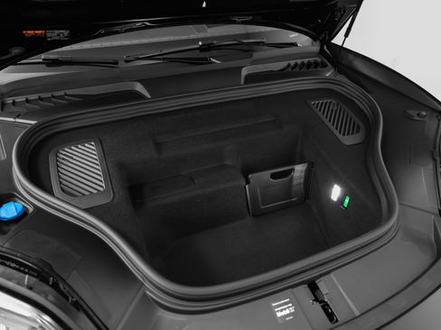 Certified 2025 Porsche Macan 4 Electric image 15