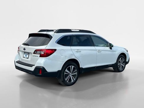 Used 2018 Subaru Outback 2.5i Limited w/ Popular Package #2 AWD/4WD image 5