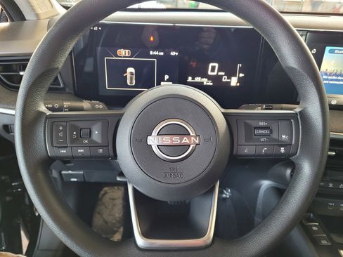 New 2026 Nissan Kicks SV image 12