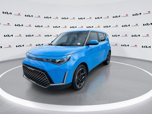 Certified 2023 Kia Soul EX FWD image 4