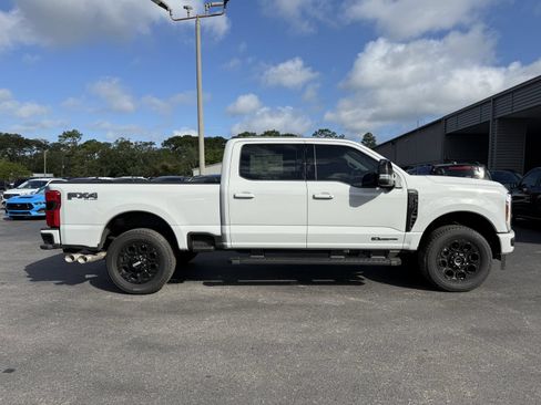 New 2026 Ford F250 Lariat w/ Black Appearance Package AWD/4WD image 3