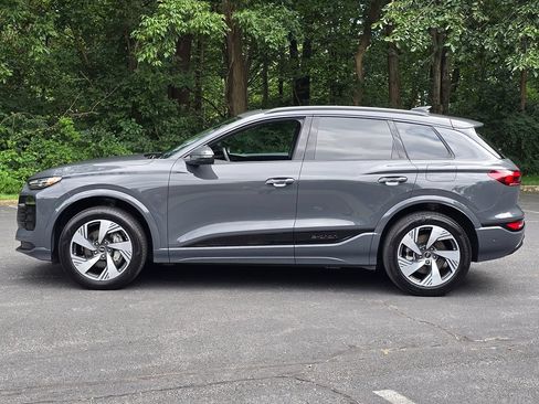 Used 2025 Audi Q6 e-tron Premium Plus w/ Premium Plus AWD/4WD image 3