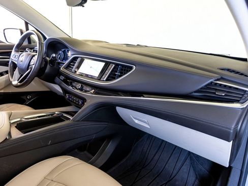 Used 2023 Buick Enclave Avenir w/ Avenir Technology Package AWD/4WD image 28