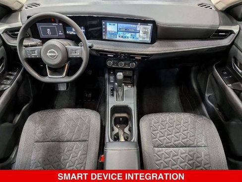 Certified 2025 Nissan Kicks SV w/ SV Premium Package AWD/4WD image 28