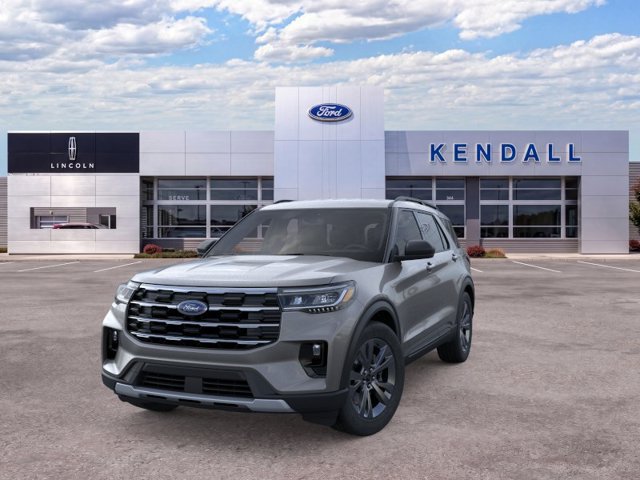 Used 2026 Ford Explorer Active w/ Active Comfort Package AWD/4WD image 2