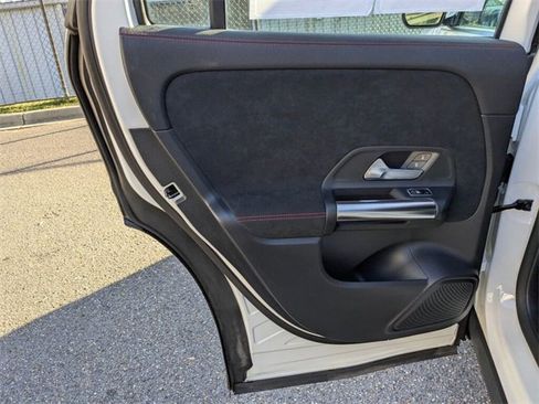 Used 2022 Mercedes-Benz GLA 35 AMG 4MATIC image 33