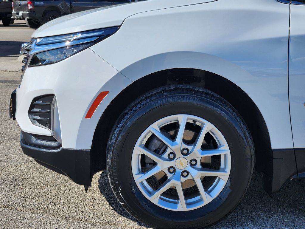 Certified 2023 Chevrolet Equinox LT w/ LPO, Floor Liner Package AWD/4WD image 9
