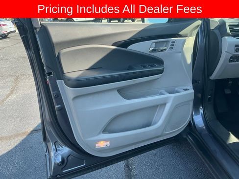 Used 2016 Honda Pilot Touring image 9