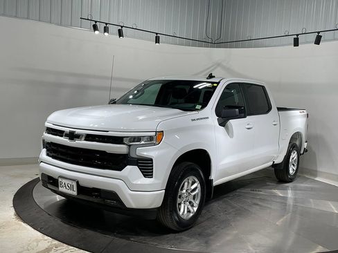 Used 2026 Chevrolet Silverado 1500 RST AWD/4WD image 8