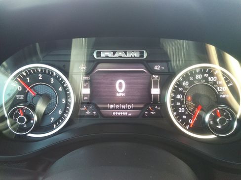 Used 2020 RAM 1500 Laramie image 15