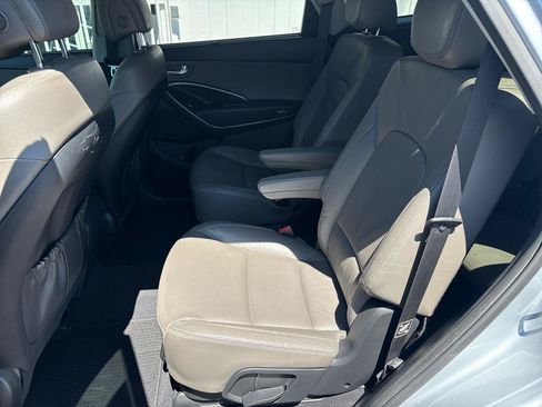 Used 2016 Hyundai Santa Fe Limited FWD image 17