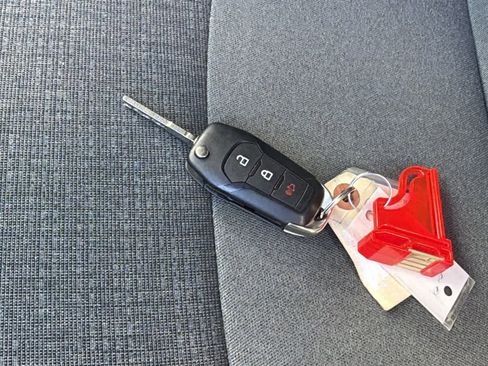 Used 2024 Ford F150 XLT w/ FX4 Off-Road Package image 21