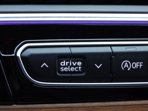 Used 2017 Audi Q7 3.0T Prestige image 66