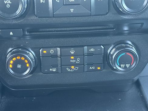 Used 2017 Ford F150 XLT w/ Trailer Tow Package image 23