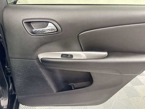 Used 2019 Dodge Journey SE w/ Connectivity Group image 27