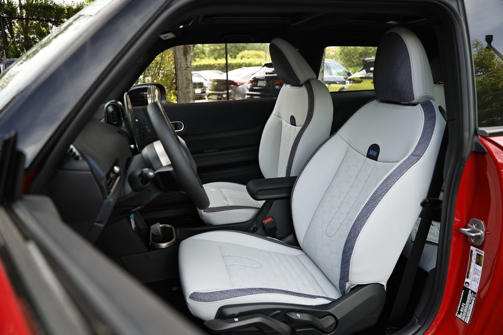 New 2026 MINI Cooper 2-Door Hardtop FWD image 19