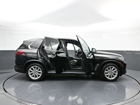 Used 2020 BMW X5 xDrive40i w/ Convenience Package image 46