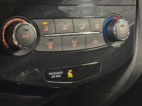 Used 2022 Nissan Rogue Sport S image 25