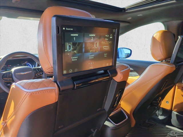 Used 2021 Chrysler Pacifica Pinnacle FWD image 18