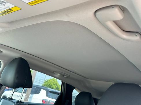 Used 2022 Hyundai Tucson Limited AWD/4WD image 16