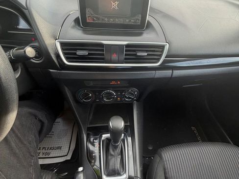 Used 2016 MAZDA MAZDA3 i Sport w/ Preferred Equipment Package image 30