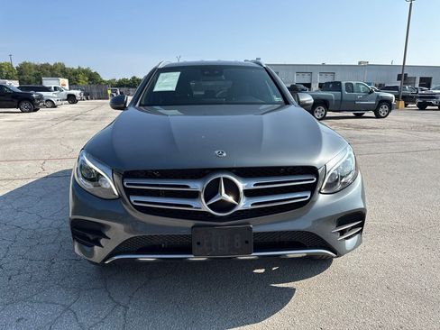 Used 2019 Mercedes-Benz GLC 300 4MATIC image 3