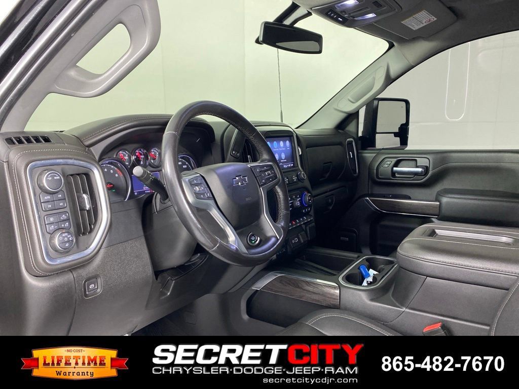 Used 2022 Chevrolet Silverado 3500 LTZ w/ LTZ Plus Package AWD/4WD image 11