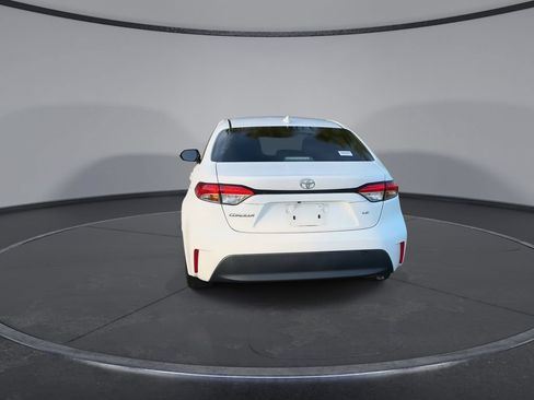 Used 2023 Toyota Corolla LE FWD image 7