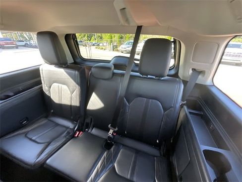 Used 2020 Ford Expedition Platinum image 21