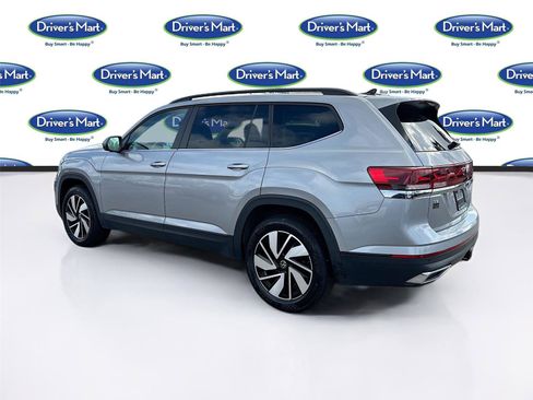 Used 2025 Volkswagen Atlas SE image 5