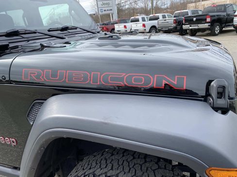 Certified 2025 Jeep Wrangler Unlimited Rubicon AWD/4WD image 27