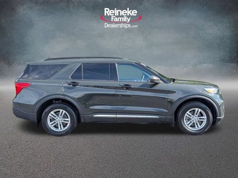 Used 2023 Ford Explorer XLT w/ Class IV Trailer Tow Package AWD/4WD image 4