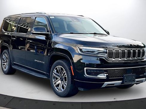 Certified 2024 Jeep Wagoneer L Series II w/ Flexible Seating Group AWD/4WD image 2