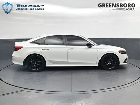Used 2024 Honda Civic Sport image 4
