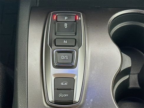 Used 2022 Honda Pilot Sport image 19