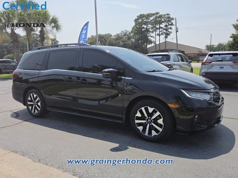 Certified 2025 Honda Odyssey EX-L image 7