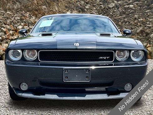 Used 2009 Dodge Challenger SRT8 w/ SRT Option Group II RWD image 3