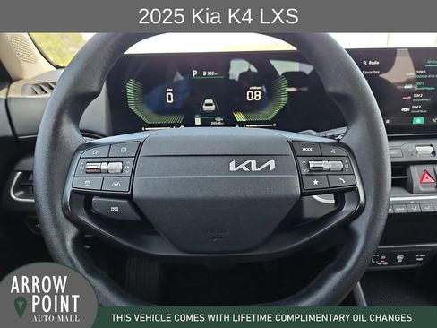 Used 2025 Kia K4 FWD image 27