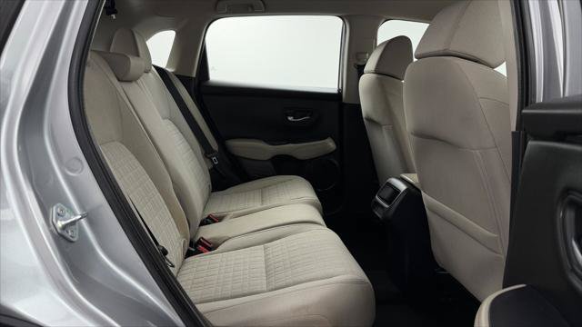 Used 2023 Honda HR-V LX image 17