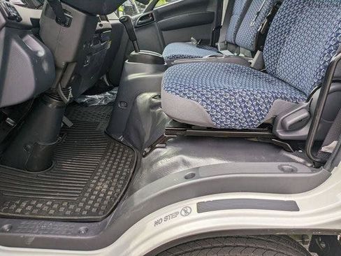 New 2025 Chevrolet Low Cab Forward image 16