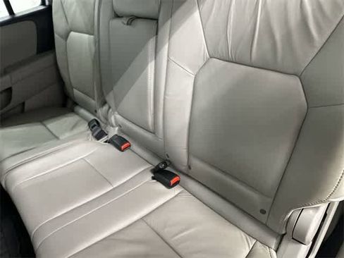 Used 2010 Honda Pilot EX-L image 11