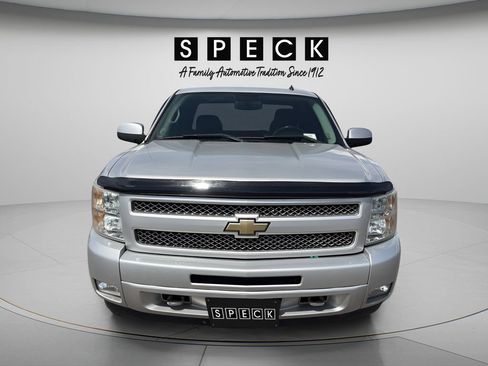 Used 2010 Chevrolet Silverado 1500 LTZ w/ Z71 Appearance Package AWD/4WD image 8