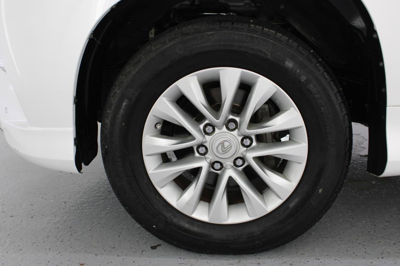 Used 2017 Lexus GX 460 Premium AWD/4WD image 89