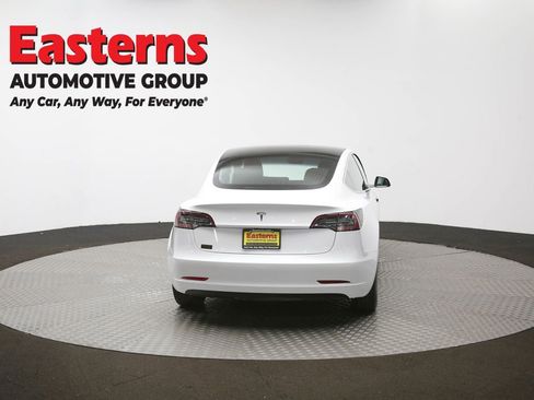 Used 2019 Tesla Model 3 Standard Range image 34