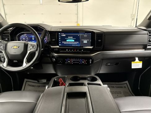 New 2026 Chevrolet Silverado 3500 LT image 10