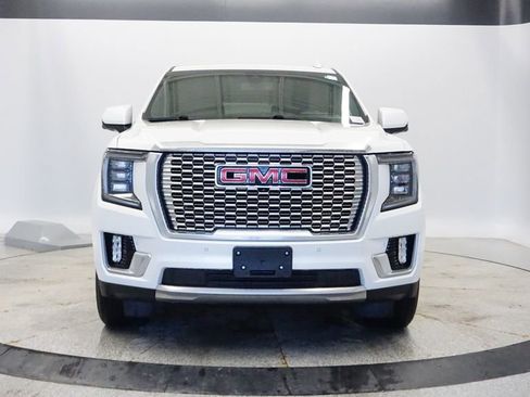 Used 2021 GMC Yukon Denali AWD/4WD image 11