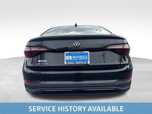 Used 2024 Volkswagen Jetta SE image 6